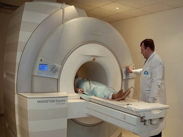 Проведение томографии главного органа центральной нервной системы